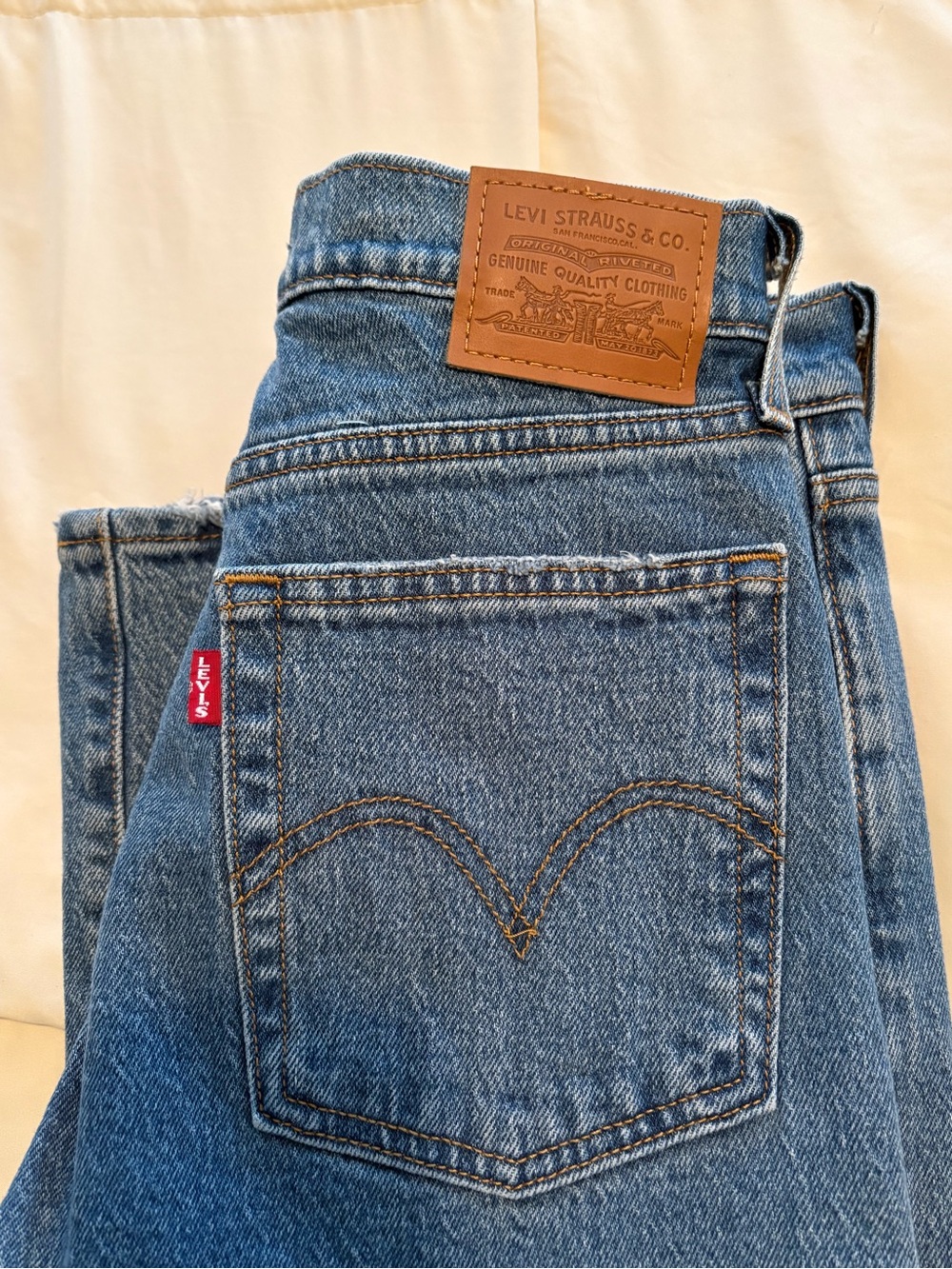 Levi's Wedgie Straight Jeans